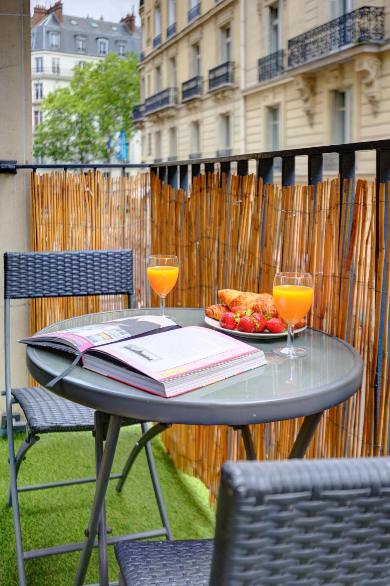 St Germain & Le Bon Marche With Balcony - Cityapartmentstay París Exterior foto