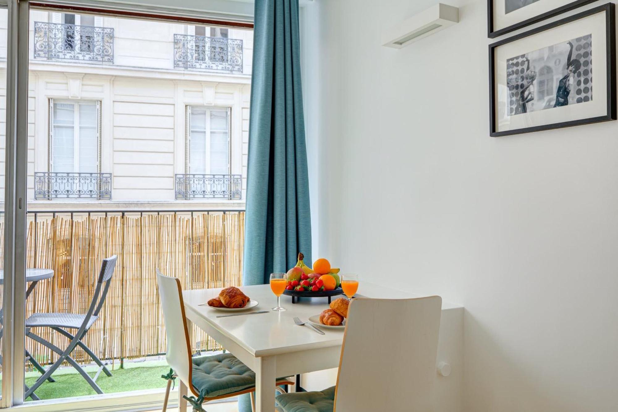 St Germain & Le Bon Marche With Balcony - Cityapartmentstay París Exterior foto